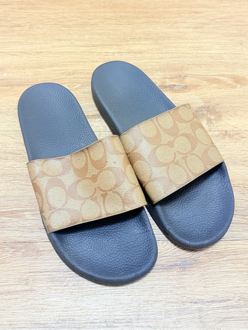 Coach  Brown Signature Logo Slide Sandals with Black Footbed